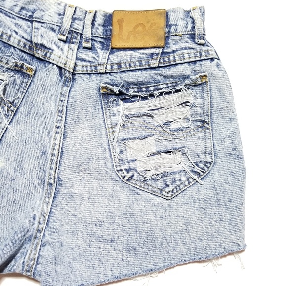 Vtg Lee Acid Wash Distressed High Waist Jean Short - Picture 8 of 8